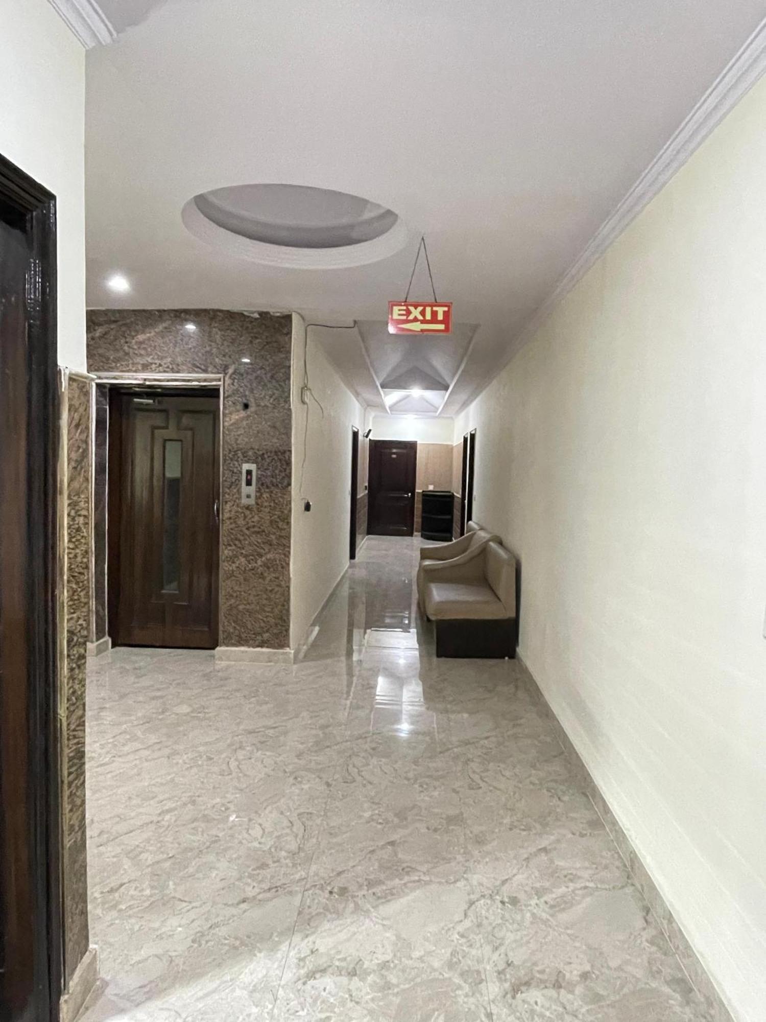 Hotel Radiance Delhi Zewnętrze zdjęcie